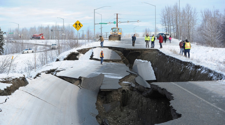 Мощное Землетрясение на Аляске