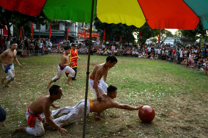Регби с деревянным мячом во Вьетнаме