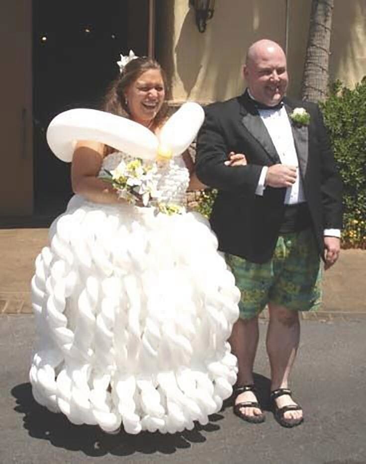 Подборка самых нелепых свадебных платьев