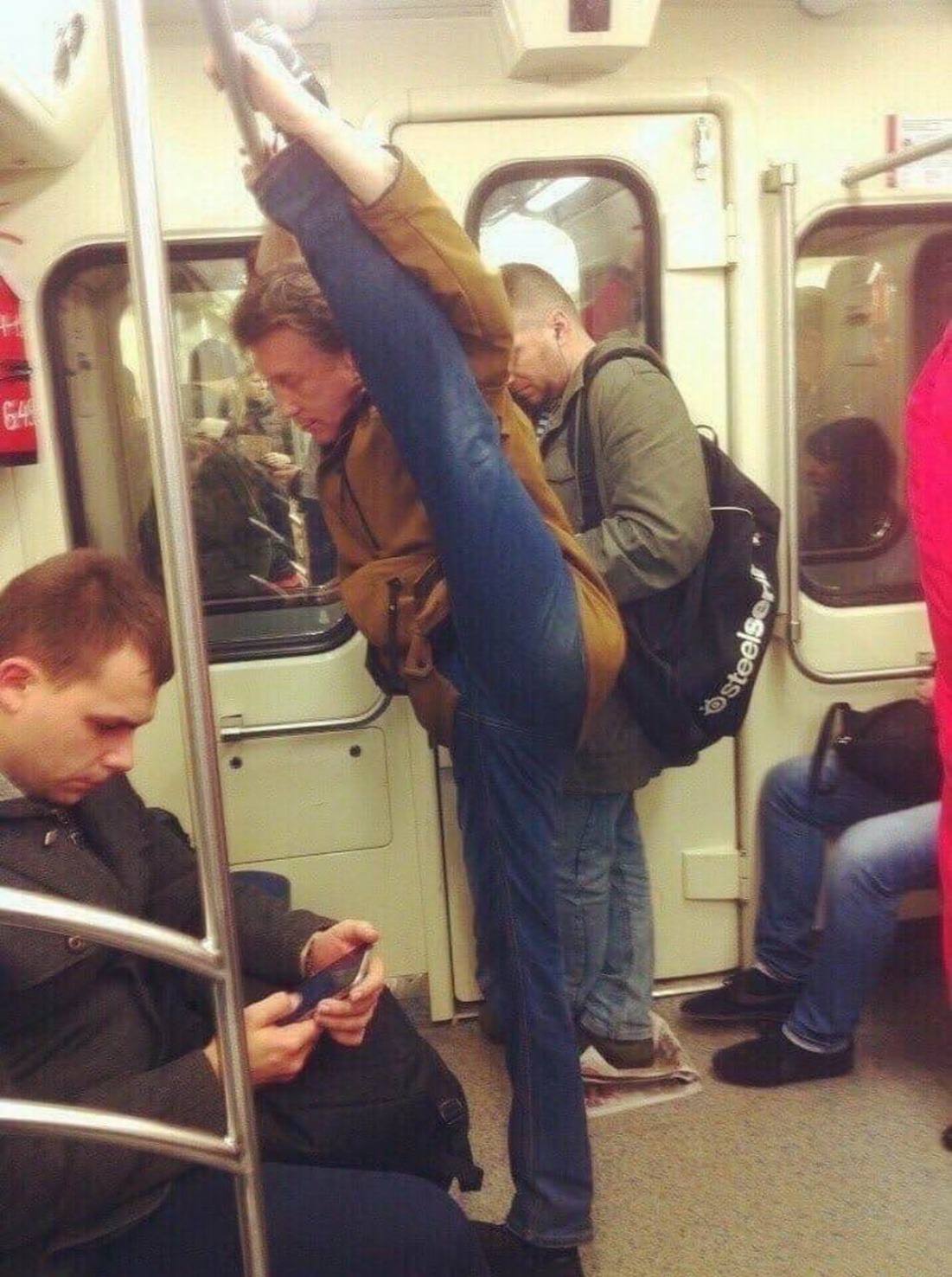 Бессовестные люди в метро