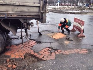 Почему в России такие плохие дороги