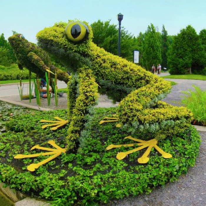 Фигуры из травы: живое искусство в саду