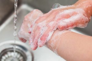 Почему важно мыть руки?